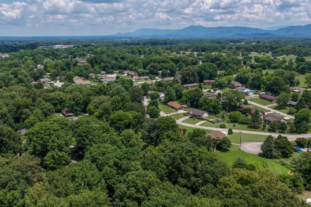 1534 Mcilvaine Drive Maryville, TN 37803