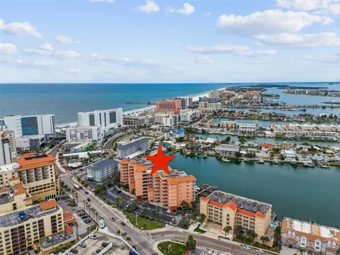 530 S GULFVIEW BOULEVARD #304