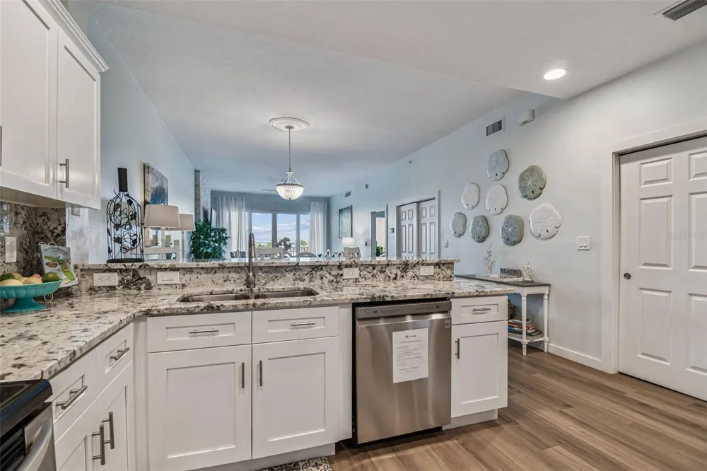 530 S GULFVIEW BOULEVARD #304 Clearwater Beach, FL 33767