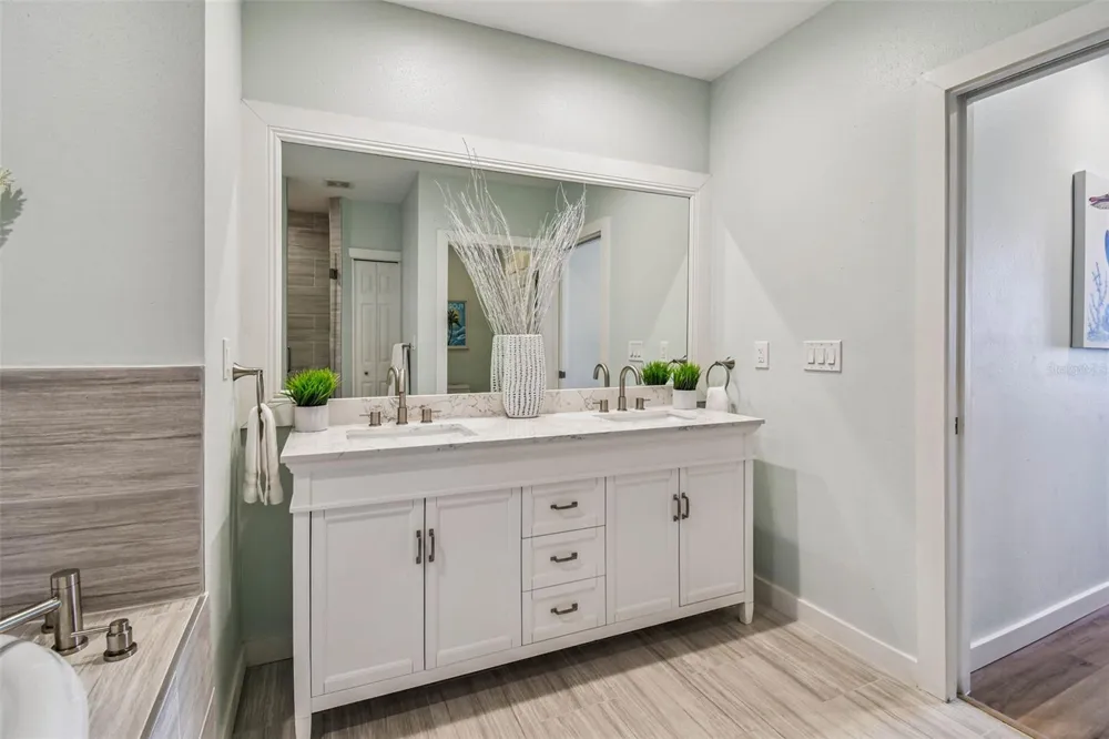530 S GULFVIEW BOULEVARD #304 Clearwater Beach, FL 33767