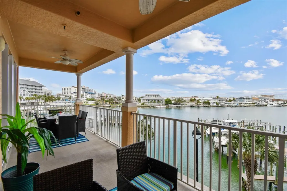 530 S GULFVIEW BOULEVARD #304 Clearwater Beach, FL 33767