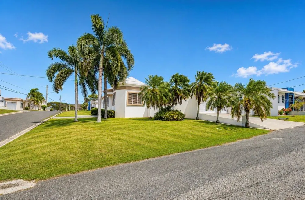 130 CORCOVADO HIGHWAY Hatillo, PR 00659