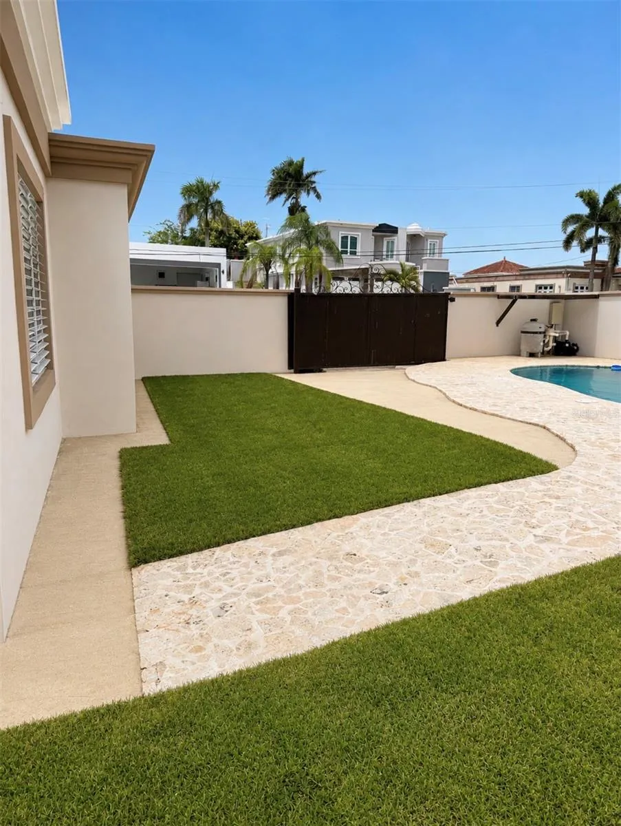 130 CORCOVADO HIGHWAY Hatillo, PR 00659