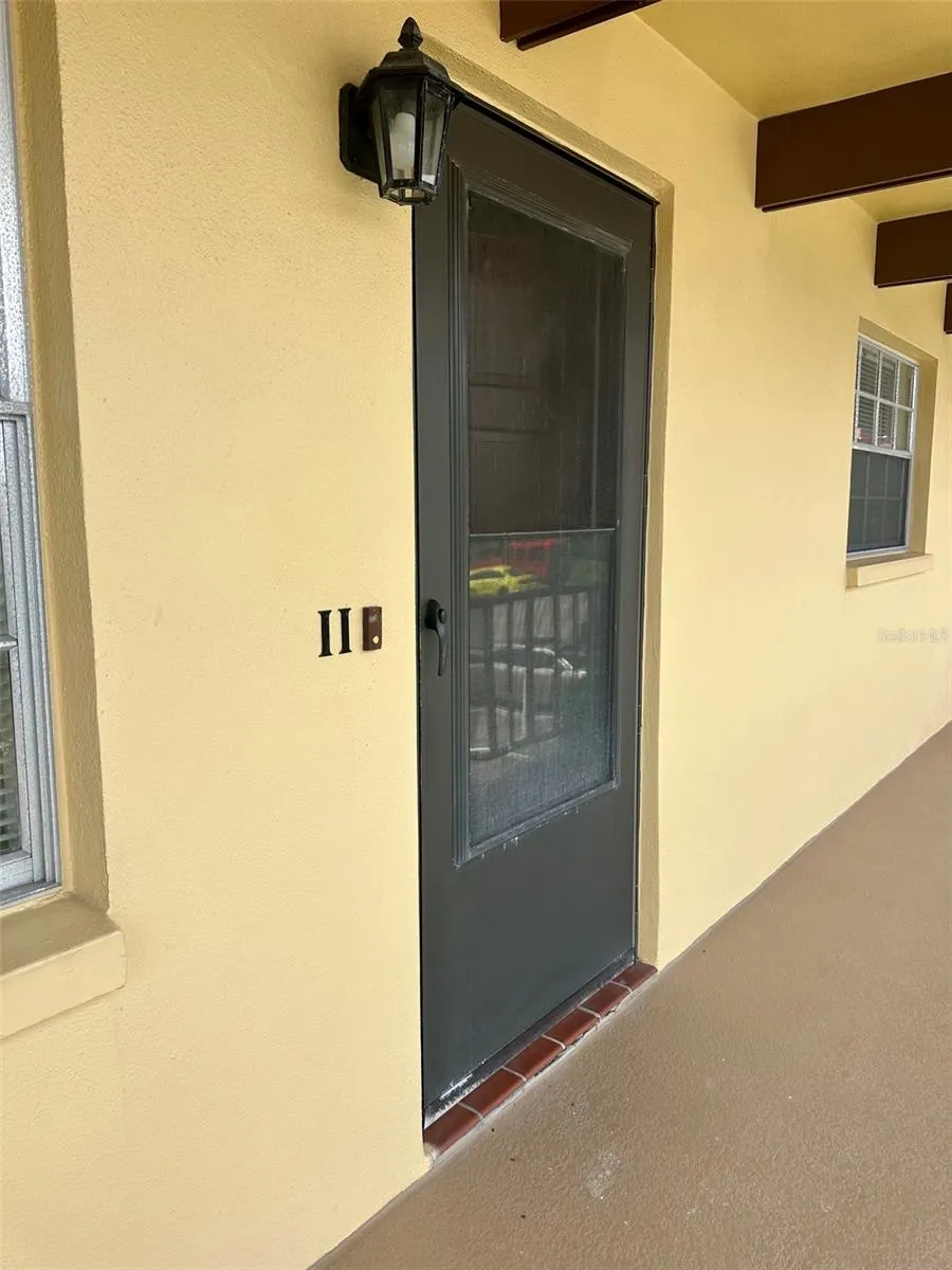 1845 S HIGHLAND AVENUE #6-11 Clearwater, FL 33756