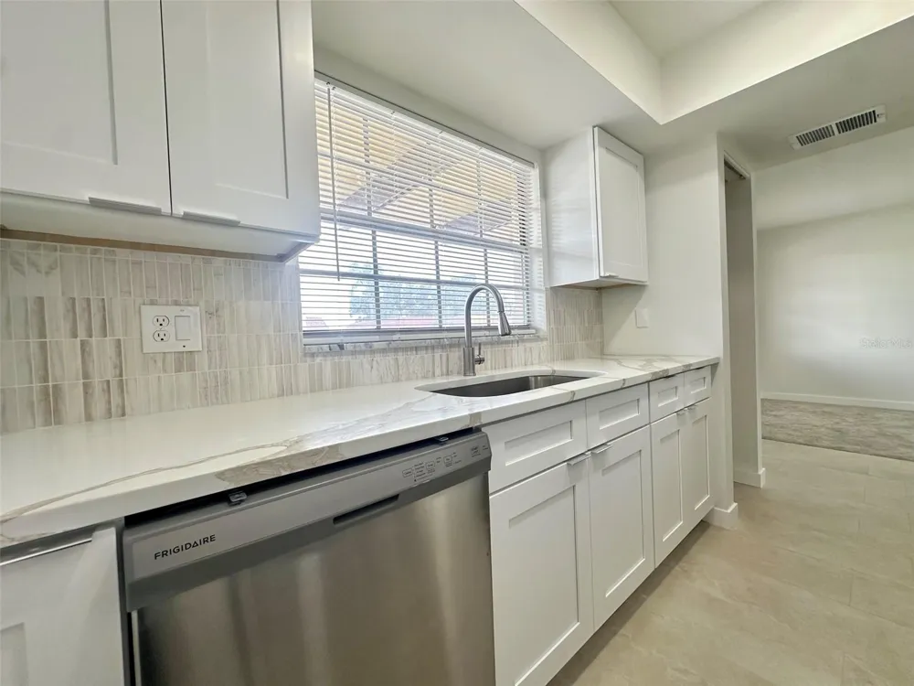 1845 S HIGHLAND AVENUE #6-11 Clearwater, FL 33756