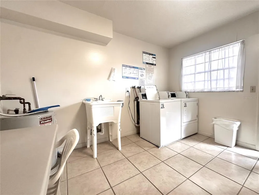 1845 S HIGHLAND AVENUE #6-11 Clearwater, FL 33756