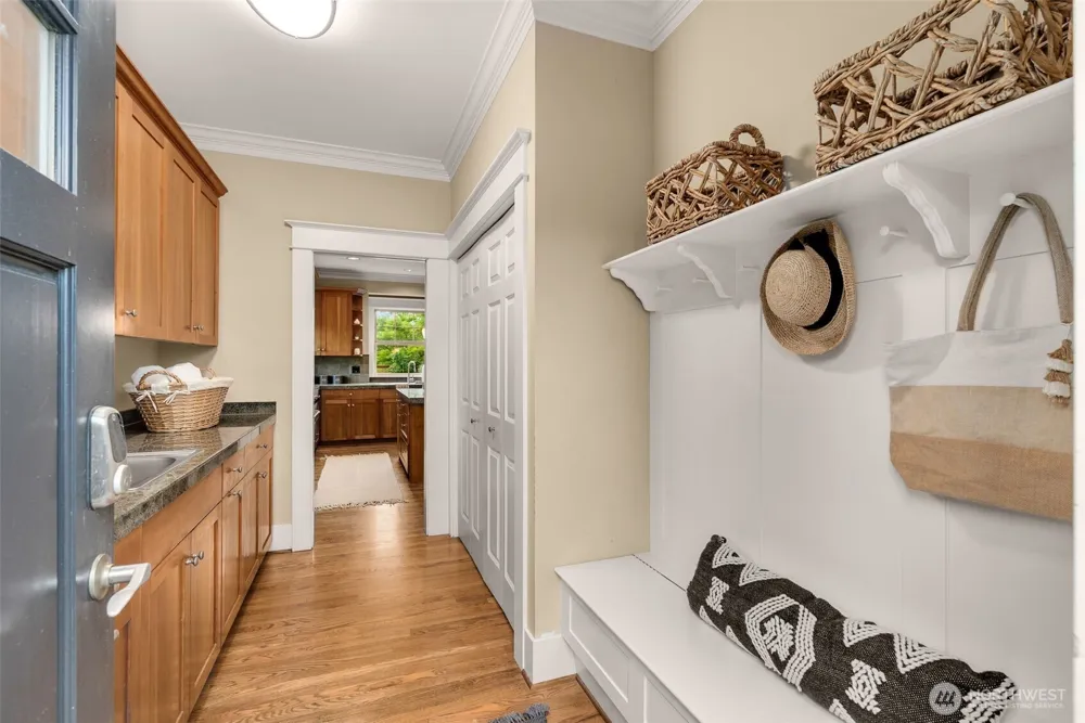 4606 S Andover Street Seattle, WA 98118