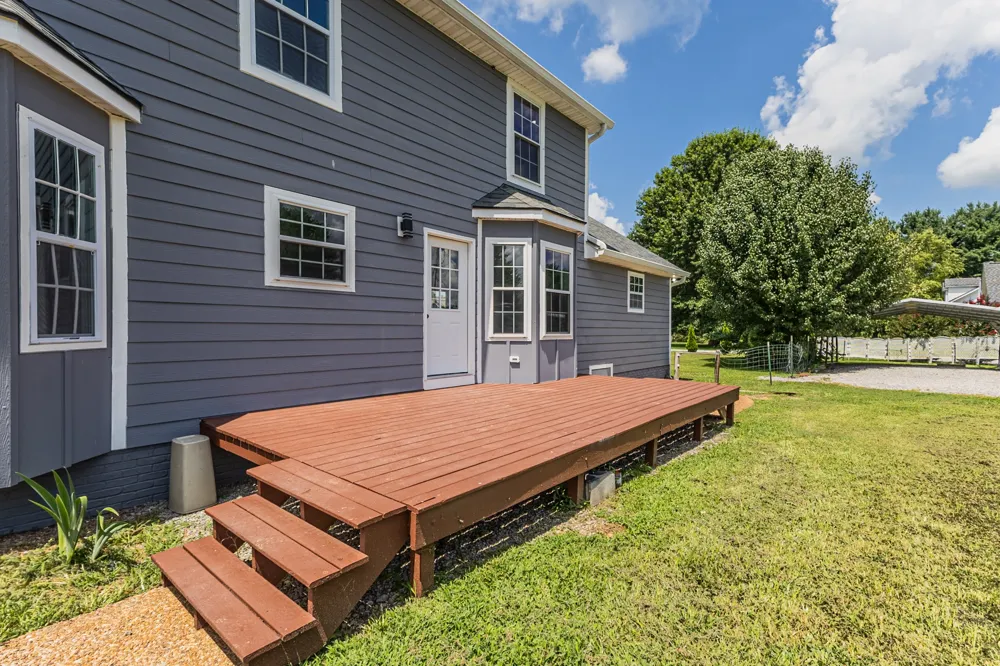 8624 Guthrie Rd Cross Plains, TN 37049