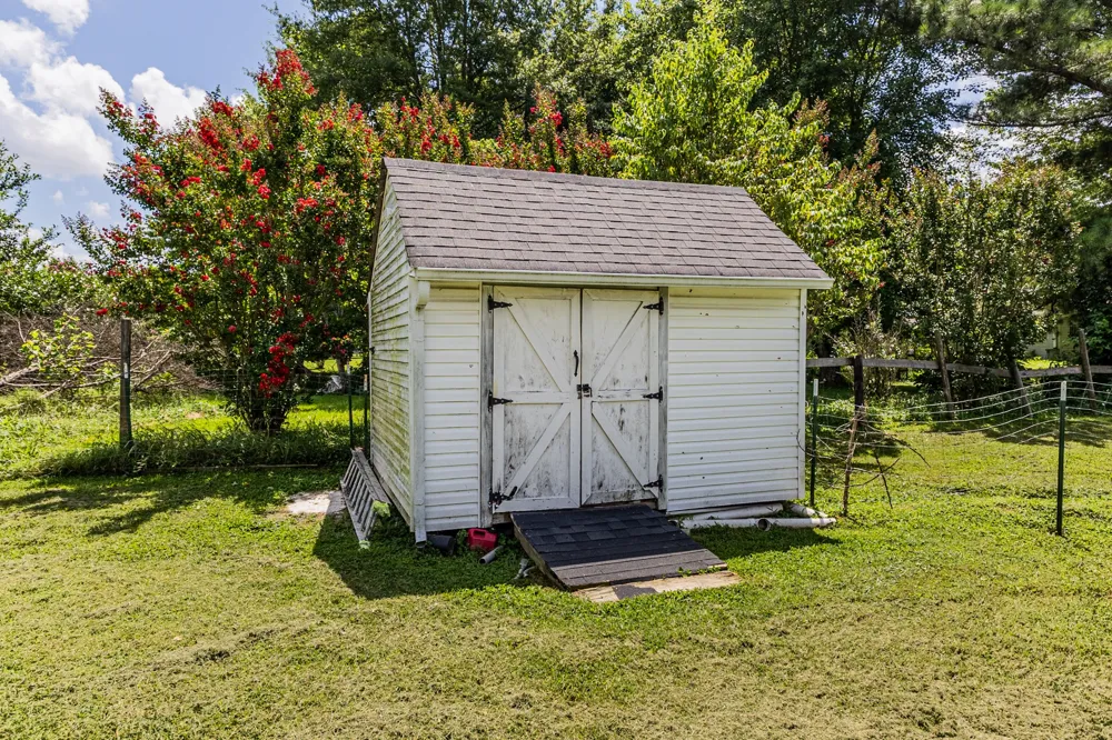 8624 Guthrie Rd Cross Plains, TN 37049