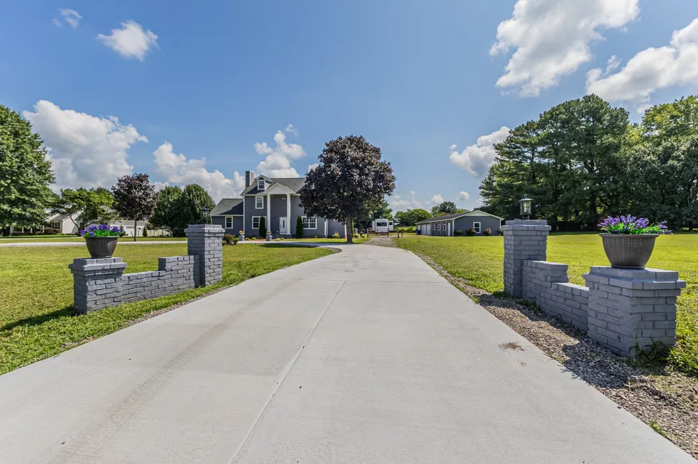 8624 Guthrie Rd Cross Plains, TN 37049