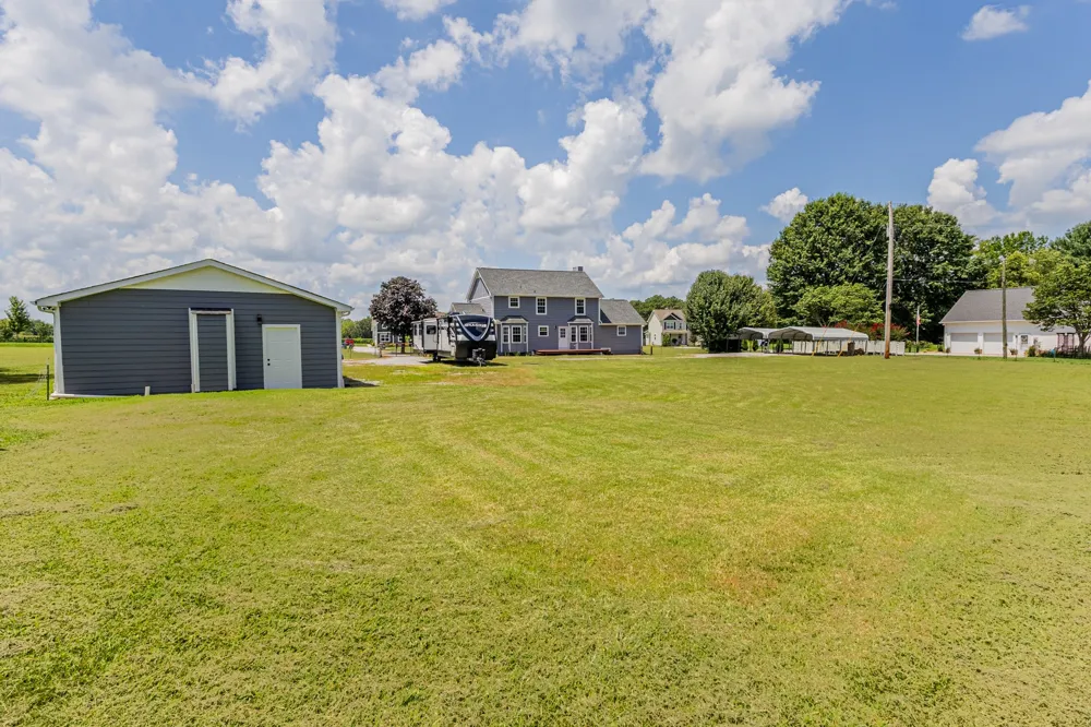 8624 Guthrie Rd Cross Plains, TN 37049