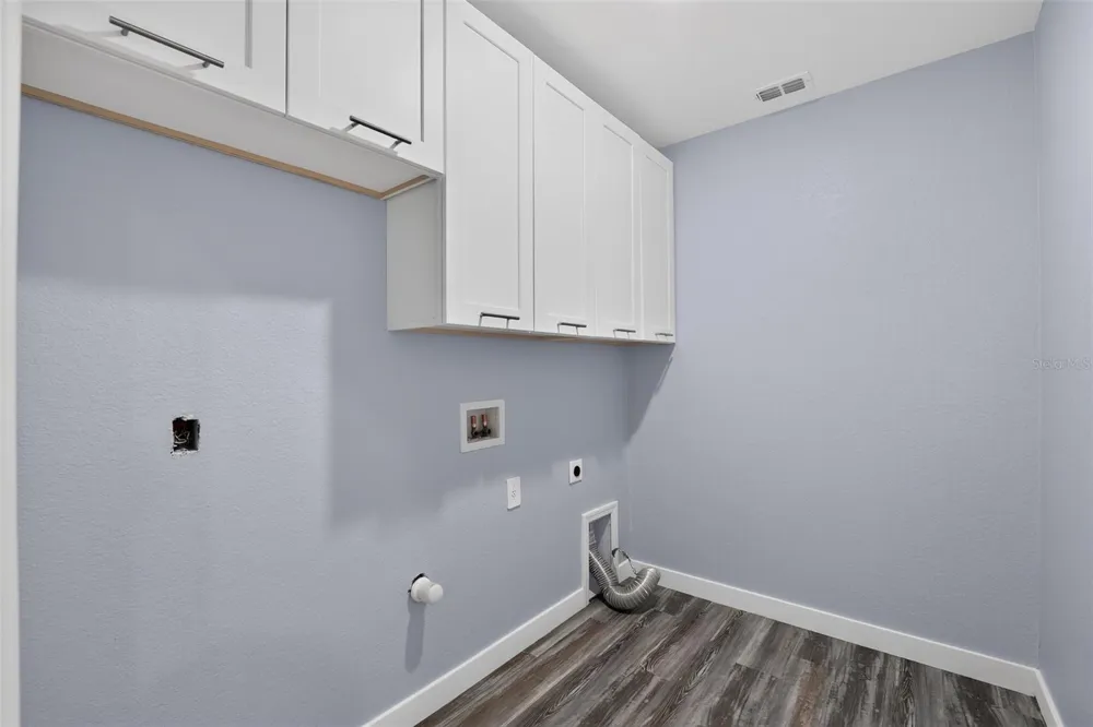 2595 HAGOPLAN LANE North Port, FL 34288
