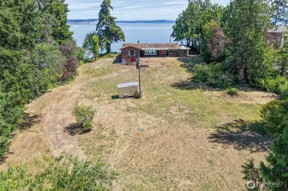 3984 NE Twin Spits Road Hansville, WA 98340