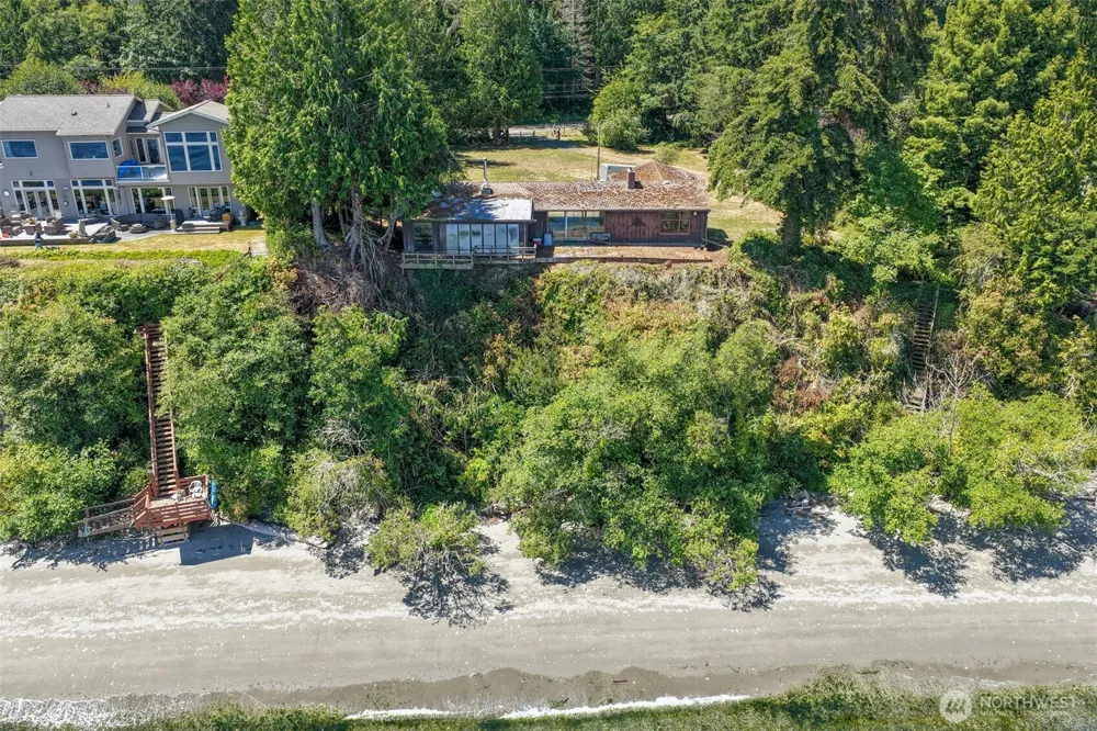 3984 NE Twin Spits Road Hansville, WA 98340