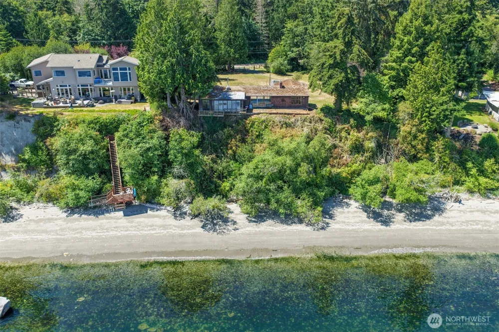 3984 NE Twin Spits Road Hansville, WA 98340