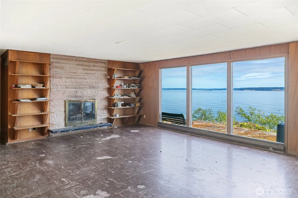 3984 NE Twin Spits Road Hansville, WA 98340