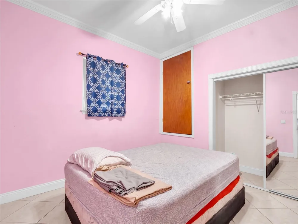 6922 HALE AVENUE Tampa, FL 33614