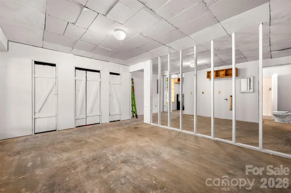 340 Right Prong Road Ellenboro, NC 28040