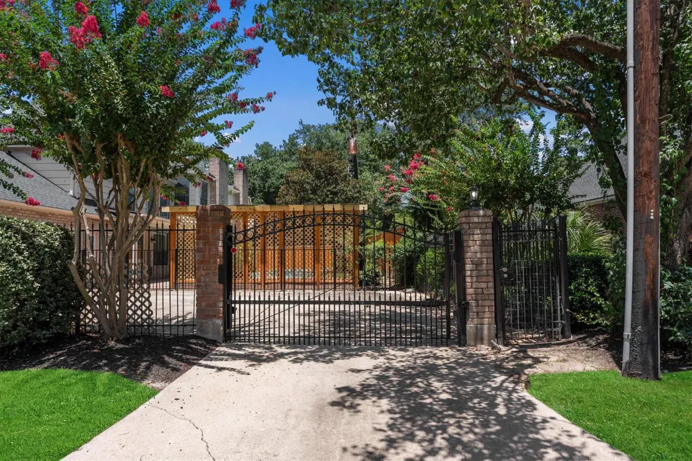 16002 Stewarts Grove Drive Spring, TX 77379
