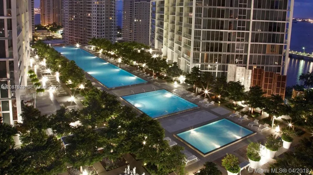 465 Brickell Ave #5304 Miami, FL 33131