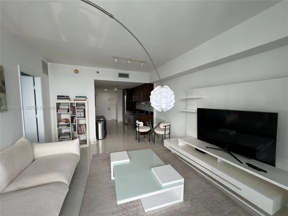 465 Brickell Ave #5304 Miami, FL 33131