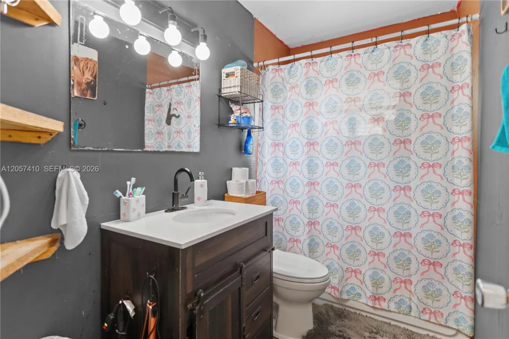 4971 SW 5th St Margate, FL 33068