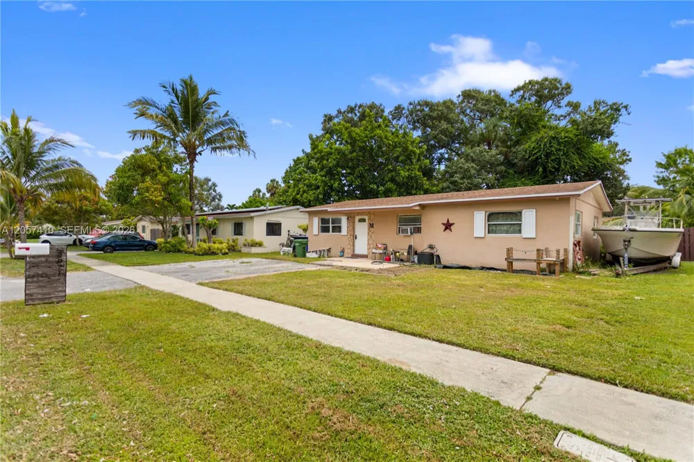 4971 SW 5th St Margate, FL 33068