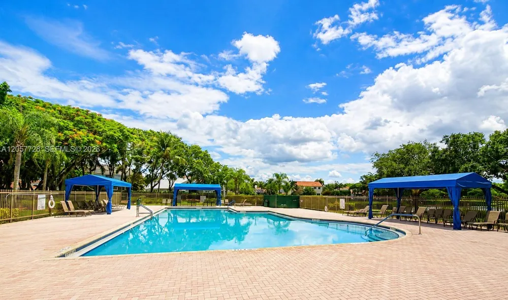 1041 Cedar Falls Dr Weston, FL 33327