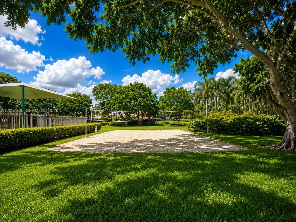 1041 Cedar Falls Dr Weston, FL 33327