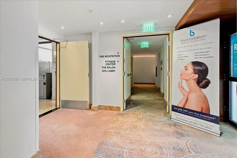 6801 Collins Ave #1020 Door 1006 Leal Miami Beach, FL 33141