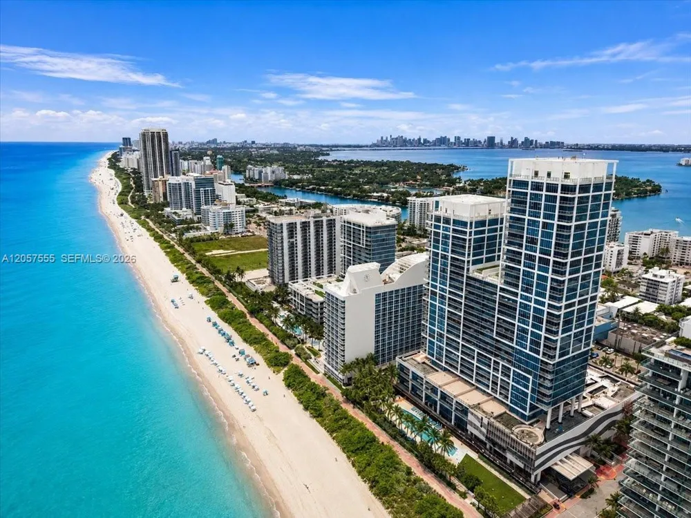 6801 Collins Ave #1020 Door 1006 Leal Miami Beach, FL 33141