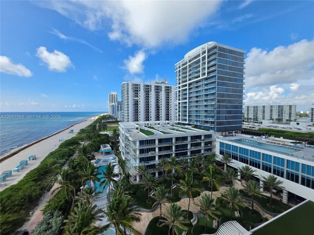 6801 Collins Ave #1020 Door 1006 Leal Miami Beach, FL 33141