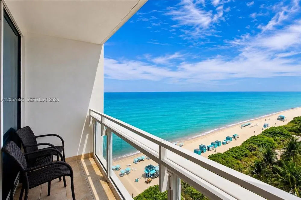 6801 Collins Ave #1020 Door 1006 Leal Miami Beach, FL 33141