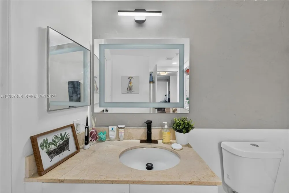 1750 Bayshore Dr #1609 Miami, FL 33132