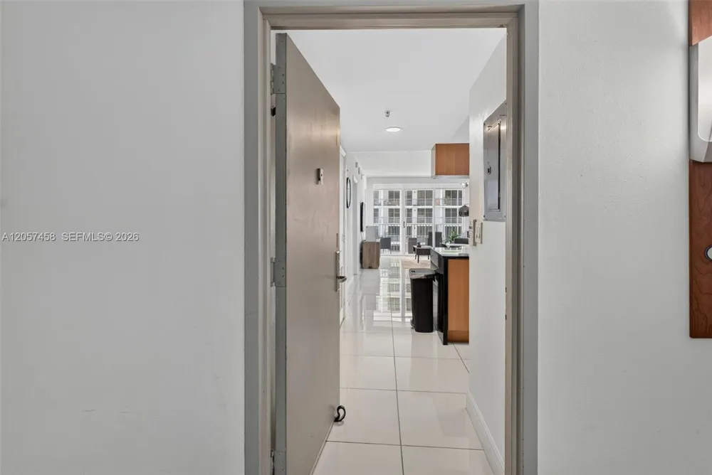 1750 Bayshore Dr #1609 Miami, FL 33132