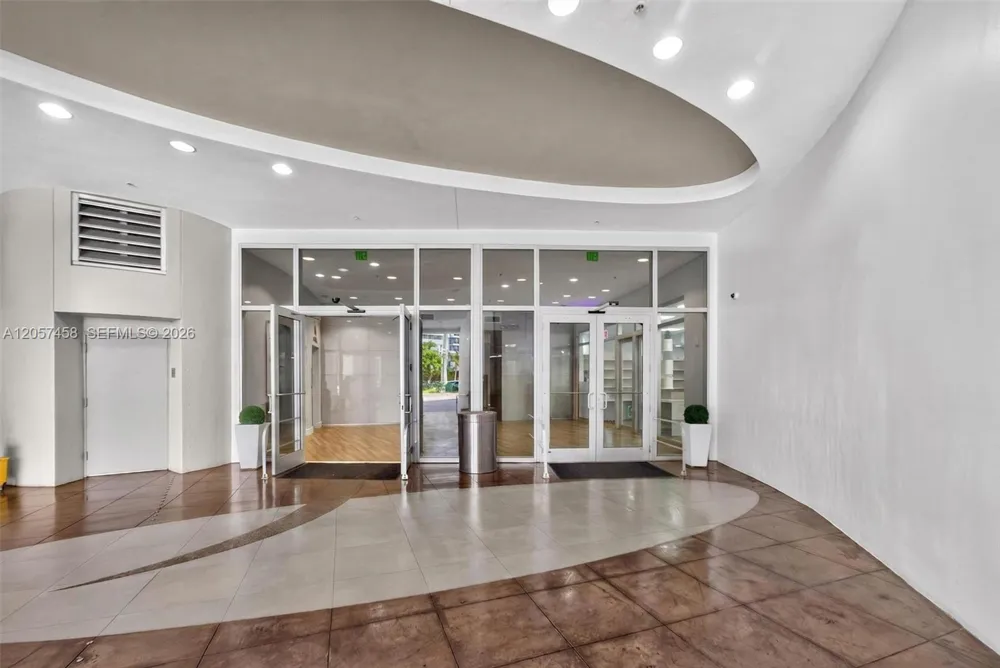 1750 Bayshore Dr #1609 Miami, FL 33132
