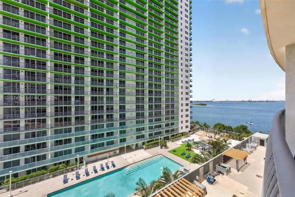 1750 Bayshore Dr #1609 Miami, FL 33132