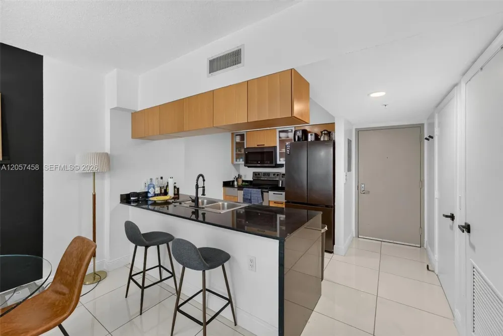 1750 Bayshore Dr #1609 Miami, FL 33132