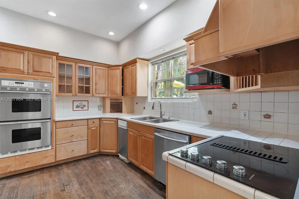 4445 Michigan Ave Miami Beach, FL 33140