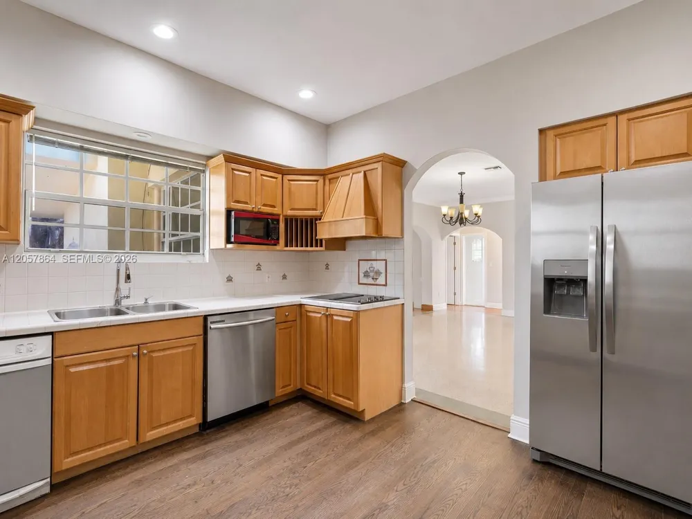 4445 Michigan Ave Miami Beach, FL 33140