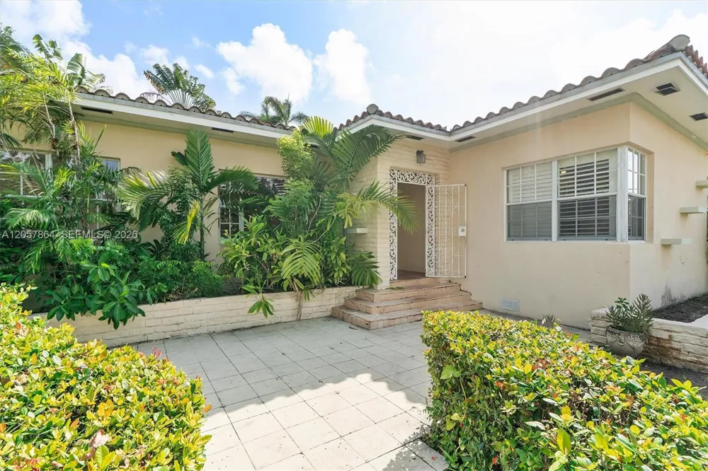 4445 Michigan Ave Miami Beach, FL 33140