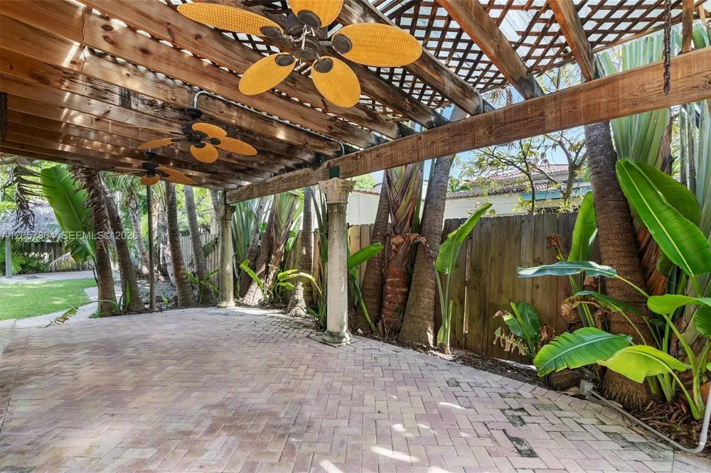 4445 Michigan Ave Miami Beach, FL 33140