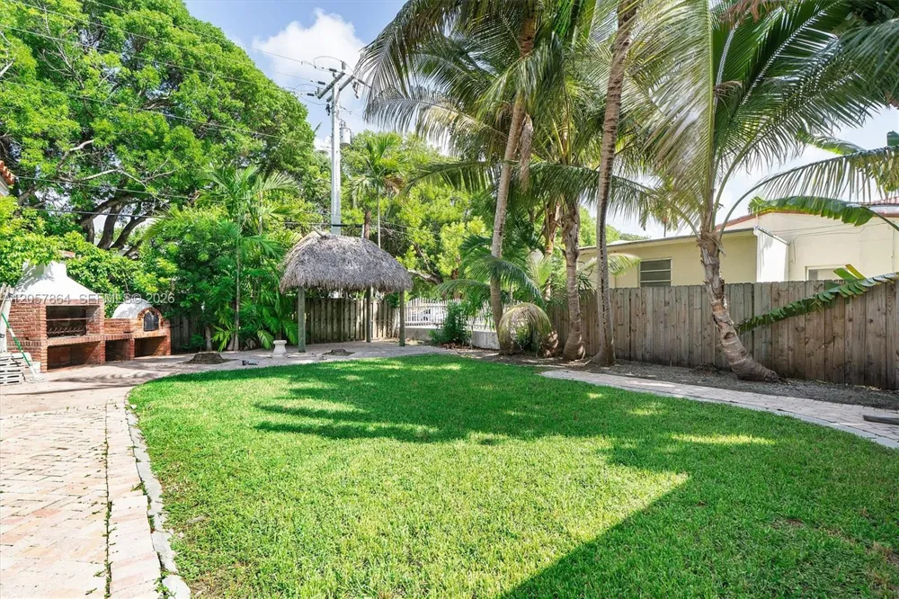 4445 Michigan Ave Miami Beach, FL 33140