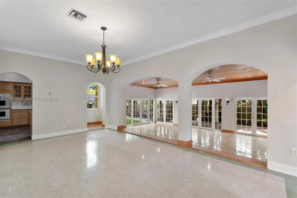 4445 Michigan Ave Miami Beach, FL 33140
