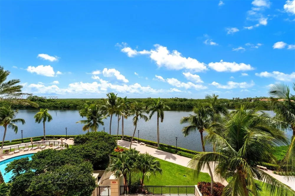 13627 Deering Bay Dr #404 Coral Gables, FL 33158