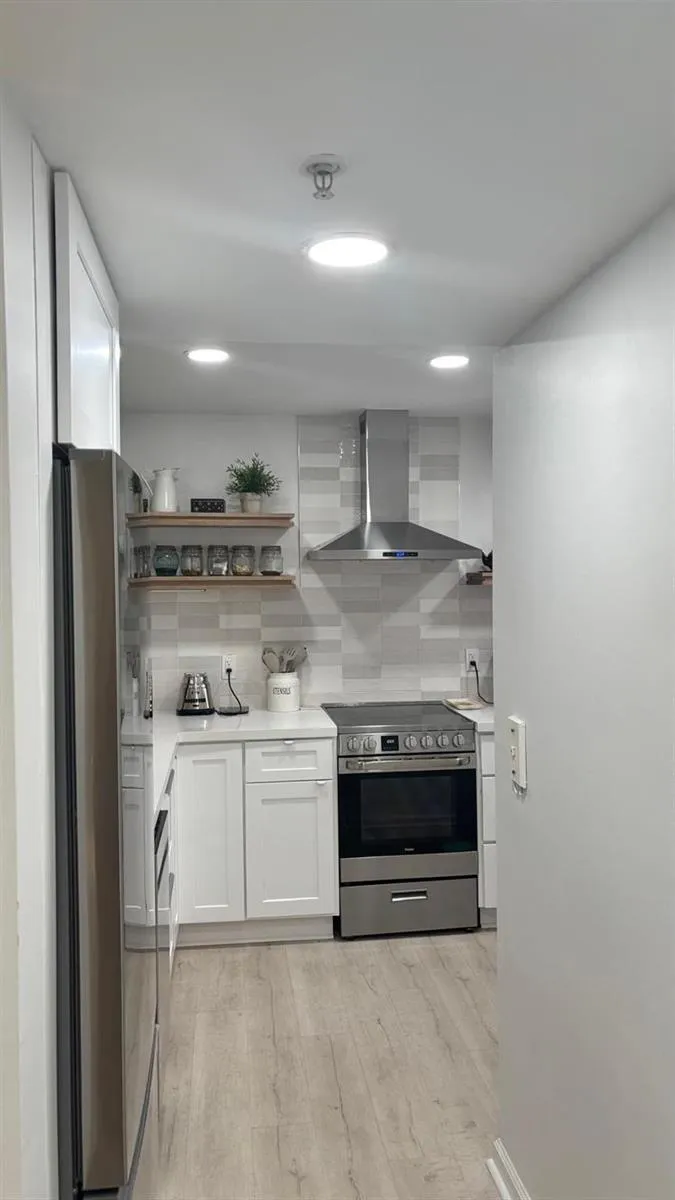 1350 SE 3RD AVENUE #208 Dania Beach, FL 33004
