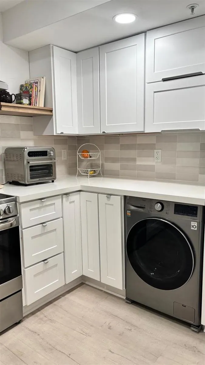 1350 SE 3RD AVENUE #208 Dania Beach, FL 33004