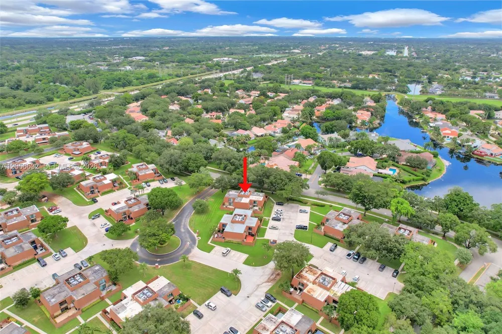 2603 Lakeview Ct Cooper City, FL 33026