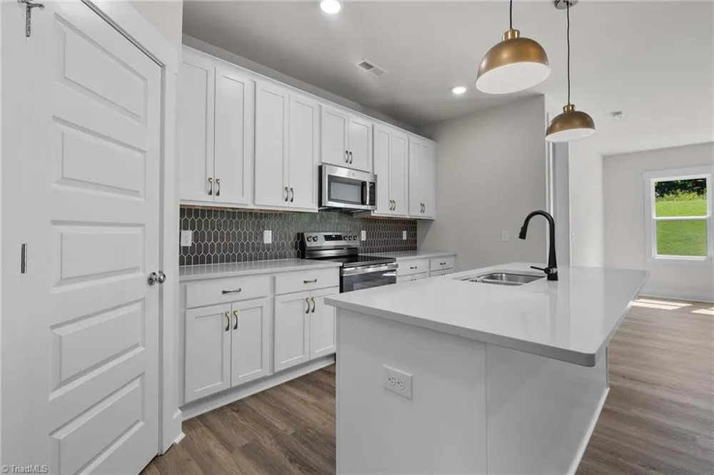4104 Lincoln Mill Drive McLeansville, NC 27301
