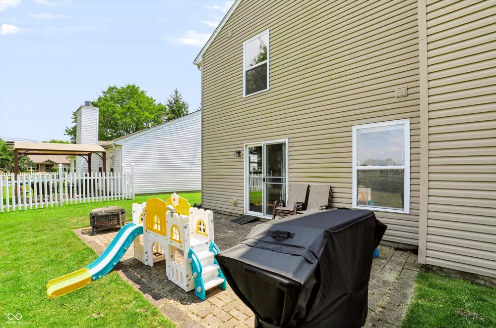 1608 Austin Drive Lebanon, IN 46052